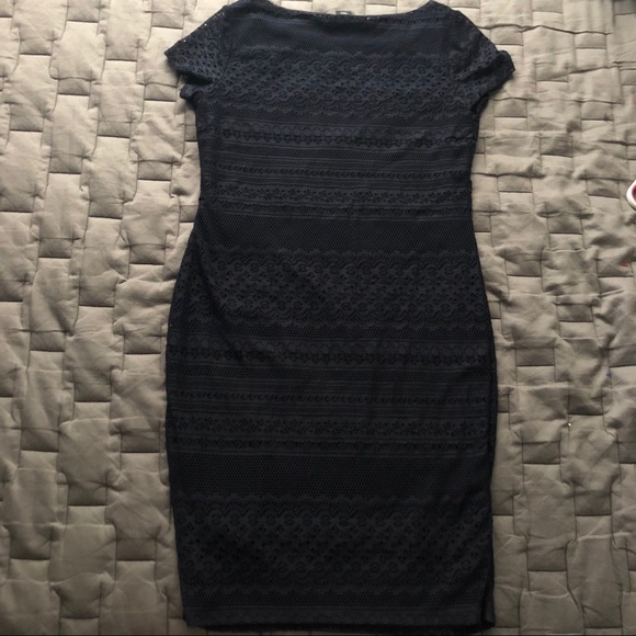 Banana Republic Stretch Lace Dress - Picture 2 of 4